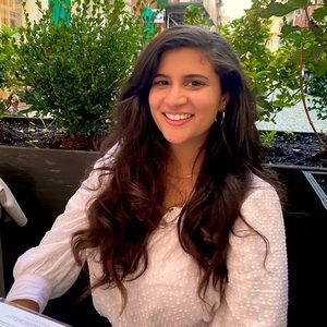 Meet your Posher, Julianna